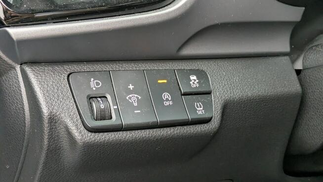 Kia Stonic Wersja L / Salon PL / Gwarancja do 2030 / FVAT 23 / Kamera / 5 MT