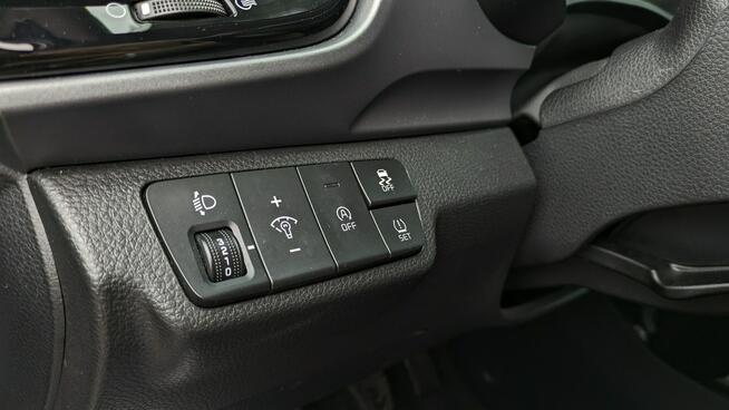 Kia Stonic Wersja L / Salon PL / Gwarancja do 2030 / FVAT 23 / Kamera / 6 MT