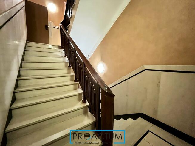 Lokal biurowy w sercu Starówki! winda,balkon