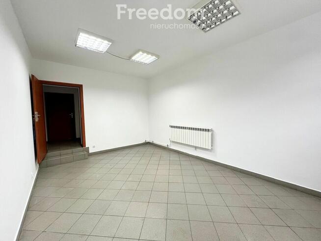 Atrakcyjny przestronny lokal w Centrum + parking