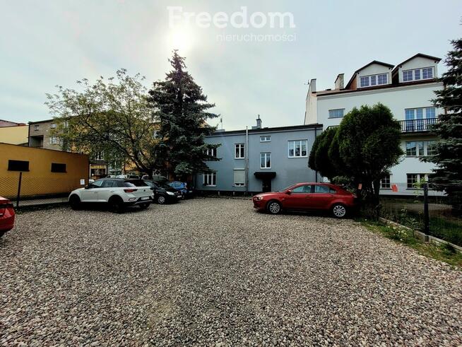 Atrakcyjny przestronny lokal w Centrum + parking