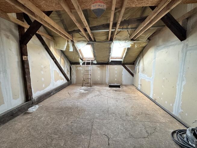 Całe piętro w reprezentacyjnej kamienicy | Centrum