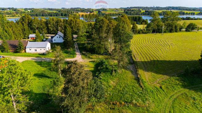 Wyjątkowa działka nad jeziorem Szelment Wlk