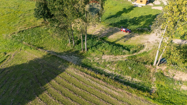 Wyjątkowa działka nad jeziorem, Przejma Mała