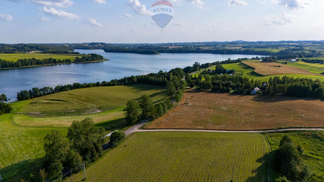 Wyjątkowa działka nad jeziorem, Przejma Mała