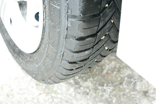 Renault Master sredniak L2H2 3 osobowy blaszak