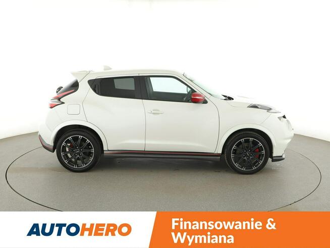 Nissan Juke alcantara klima auto kamera i czujniki parkowania