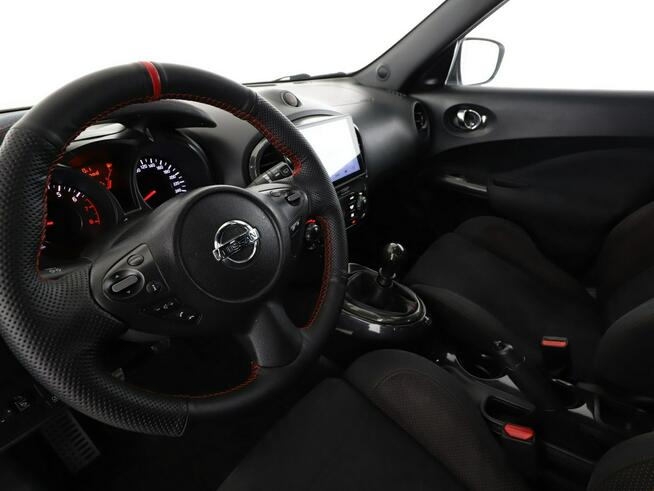 Nissan Juke alcantara klima auto kamera i czujniki parkowania