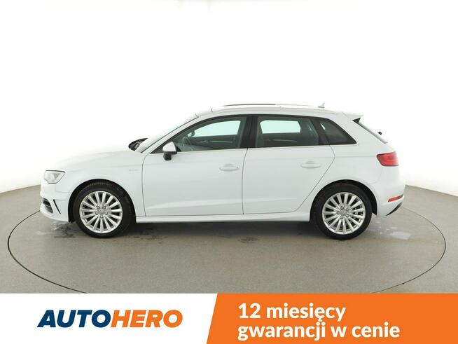 Audi A3 1.4TFSI e-tron Panorama Climatronic Navi Grzane Fotele Lane Assist PDC