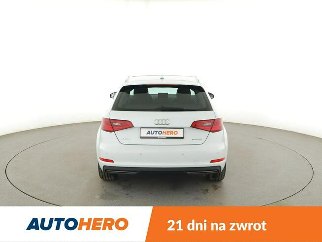 Audi A3 1.4TFSI e-tron Panorama Climatronic Navi Grzane Fotele Lane Assist PDC