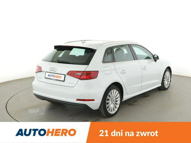 Audi A3 1.4TFSI e-tron Panorama Climatronic Navi Grzane Fotele Lane Assist PDC