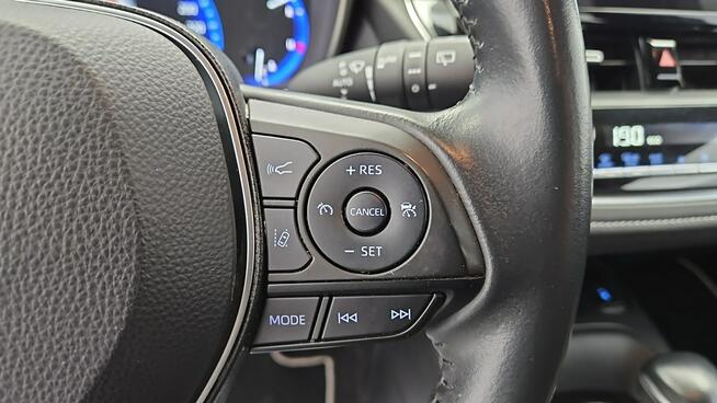 Toyota Corolla 1.8 Hybrid Comfort ! Z polskiego salonu ! Faktura VAT !