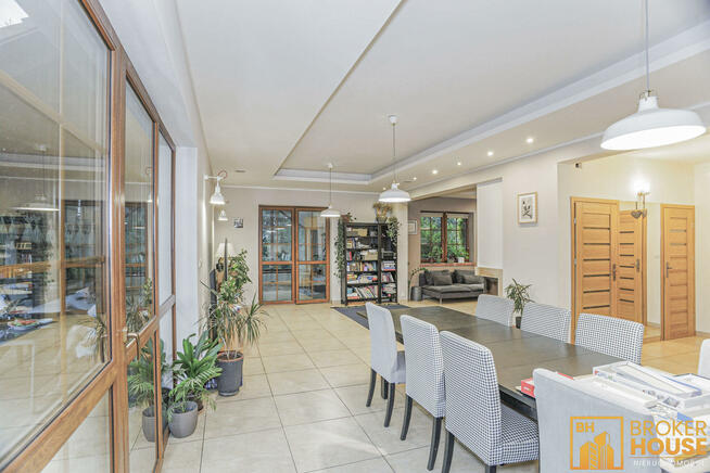 Dom Ciepielowice gm. Dąbrowa, Magnolii