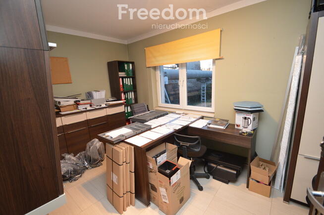 Lokal handlowo - usługowy.