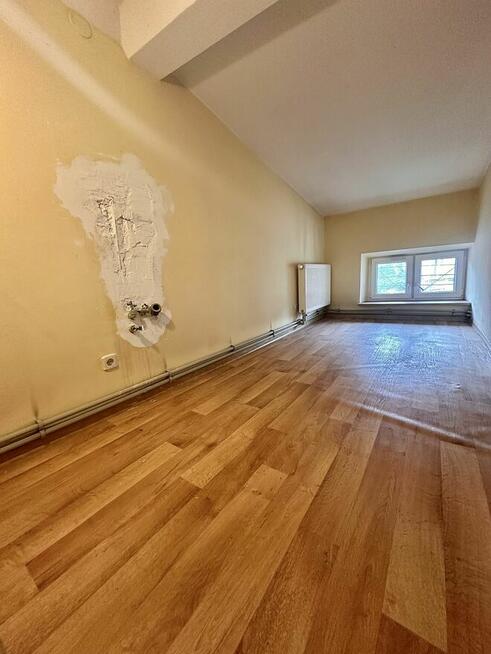 Nietuzinkowe mieszkanie na strychu- ul. Próchnika