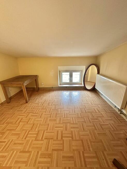 Nietuzinkowe mieszkanie na strychu- ul. Próchnika