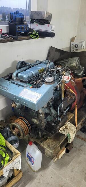 Sprzedam silnik perkins 4 cylindrowy do łodzi