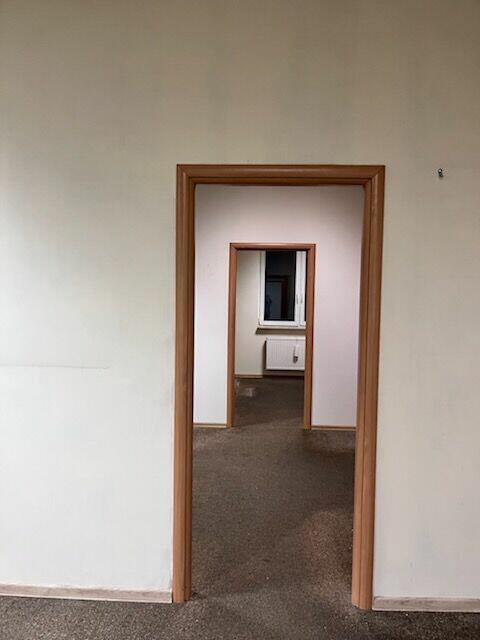 LOKAL BIUROWO-USŁUGOWY - 90m2