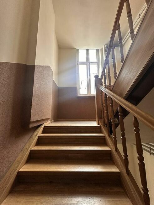 Nietuzinkowe mieszkanie na strychu- ul. Próchnika