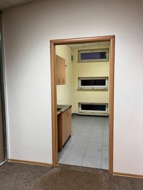 LOKAL BIUROWO-USŁUGOWY - 90m2