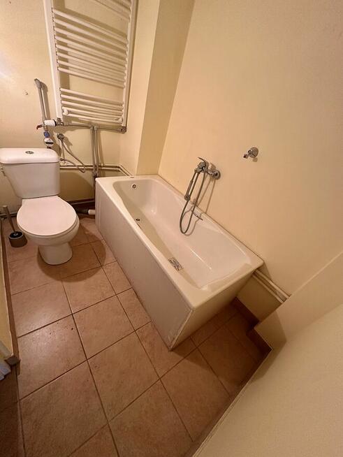 Nietuzinkowe mieszkanie na strychu- ul. Próchnika