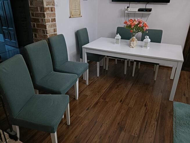 Duży rozkładany stół+6 krzeseł