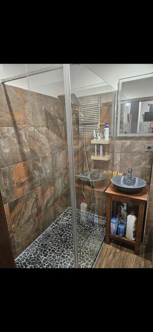 Przytulna kawalerka na Buforowej – gotowa do zamieszkania