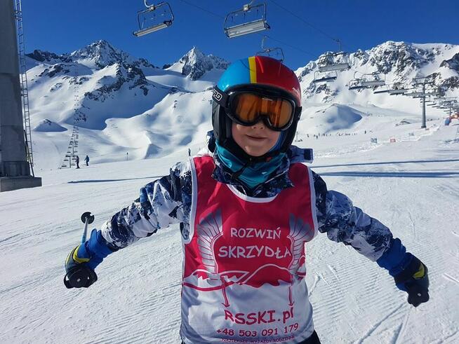 Włochy, narty, hotel z wyżywieniem 350m od wyciągi