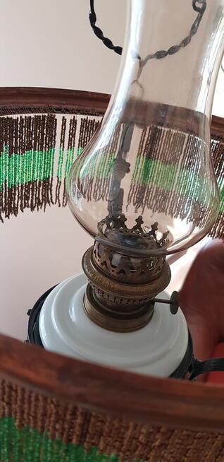 lampa naftowa wisząca