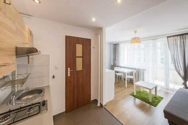 Wynajmę jasną kawalerkę w Centrum, Francuska 65