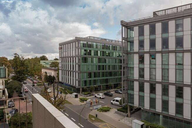 Wynajmę jasną kawalerkę w Centrum, Francuska 65