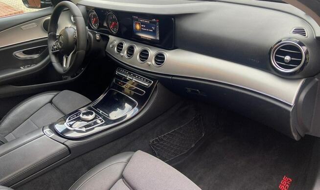 Mercedes E 200 Bez wkładu Zadbany użytkowany na trasach