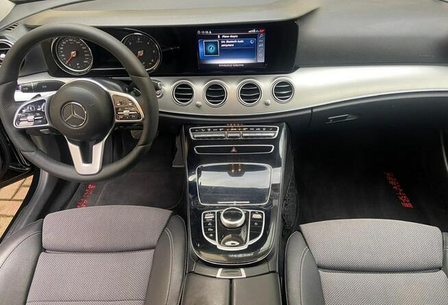 Mercedes E 200 Bez wkładu Zadbany użytkowany na trasach