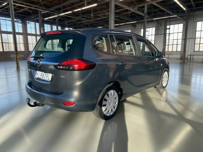 Opel Zafira Bezwypadkowy Hak ładny zadbany EURO 6