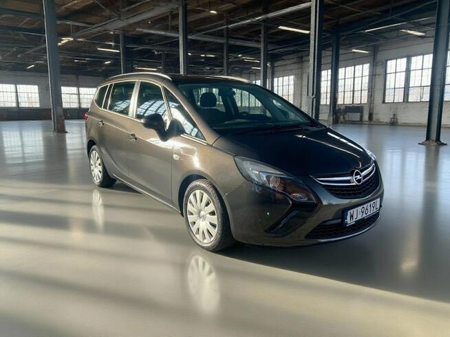 Opel Zafira Bezwypadkowy Hak ładny zadbany EURO 6