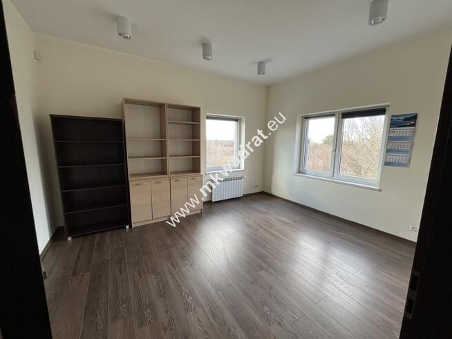 4 pokoje biurowe 65m2, MEDIA , 3 m-ca parking