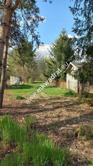 Działka w bardzo dobrej lokalizacji.