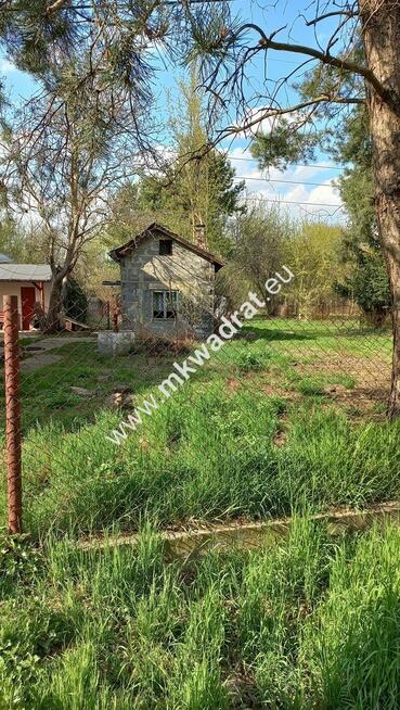 Działka w bardzo dobrej lokalizacji.