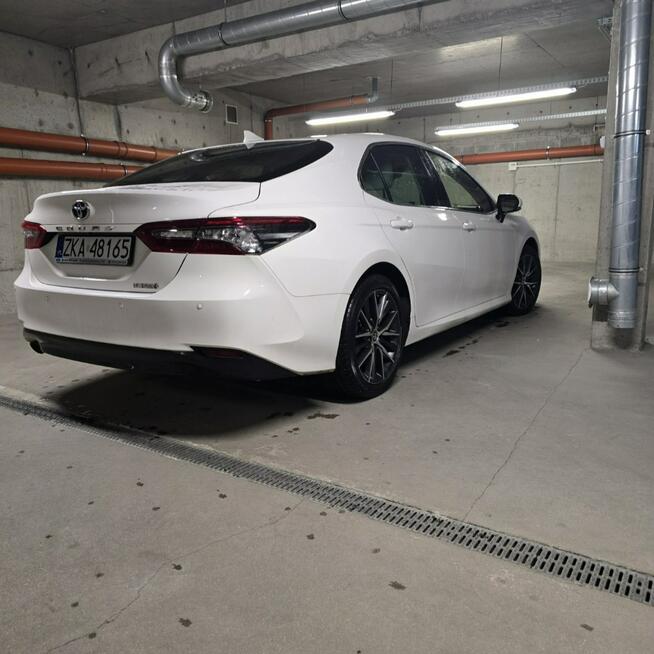 Camry 2,5 Hybrid EXECUTIVE 33tys km przebiegu JAK NOWE