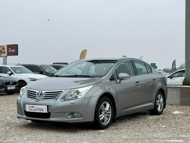 Toyota Avensis Automatyczna Klimatyzacja / Podgrzewane Fotele / Ksenon / FV Marża