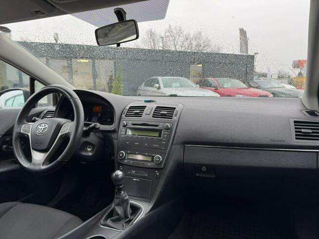 Toyota Avensis Automatyczna Klimatyzacja / Podgrzewane Fotele / Ksenon / FV Marża