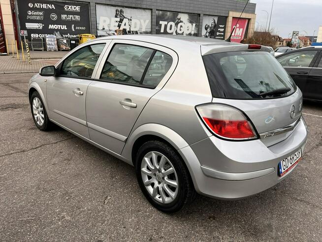 Opel Astra H 1,6 benzyna alu tempomat klima
