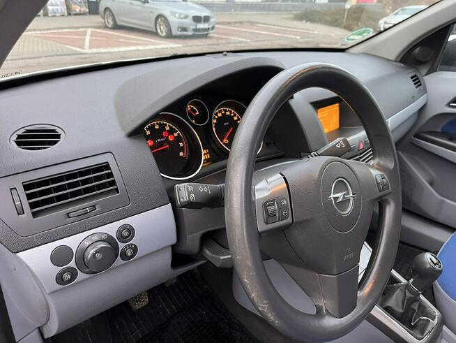 Opel Astra H 1,6 benzyna alu tempomat klima