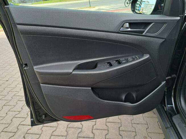 Hyundai Tucson 1.7 CRDI 141 KM / AT / Navi / Kamera cofania / Podgrz. kierownica /