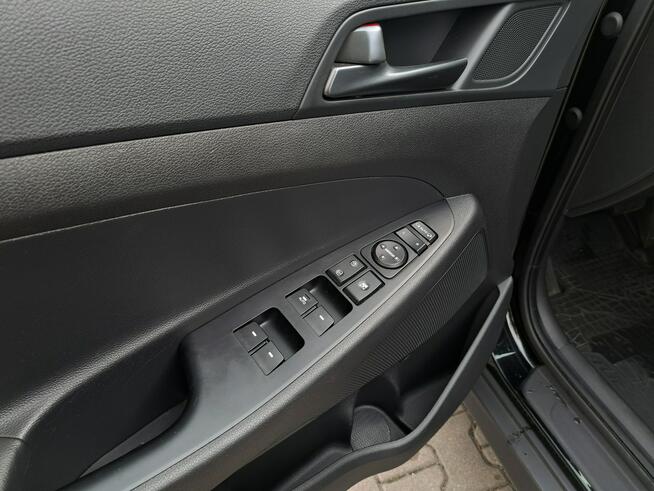 Hyundai Tucson 1.7 CRDI 141 KM / AT / Navi / Kamera cofania / Podgrz. kierownica /