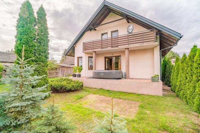 Dwa domy w cenie jednego - do zamieszkania - nad jeziorem - Brudnów