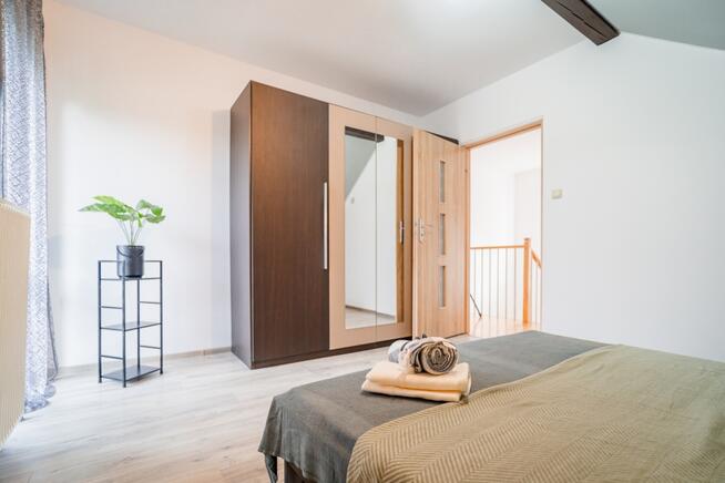 Dwa domy w cenie jednego - do zamieszkania - nad jeziorem - Brudnów