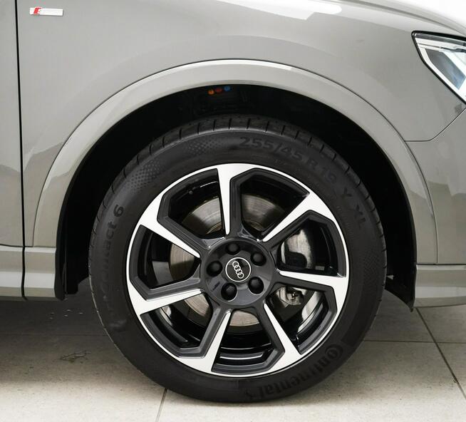 Audi Q3 40TFSI Quattro 190KM Sline Kamera ACC LED Sonos Black