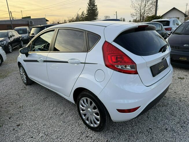 Ford Fiesta Stary, dobry motor; 2012 pierwsza rejestracja.