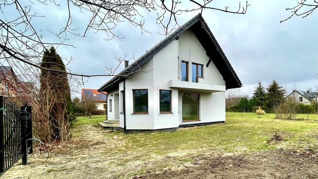 Dom Jeszkowice gm. Czernica, Truskawkowa